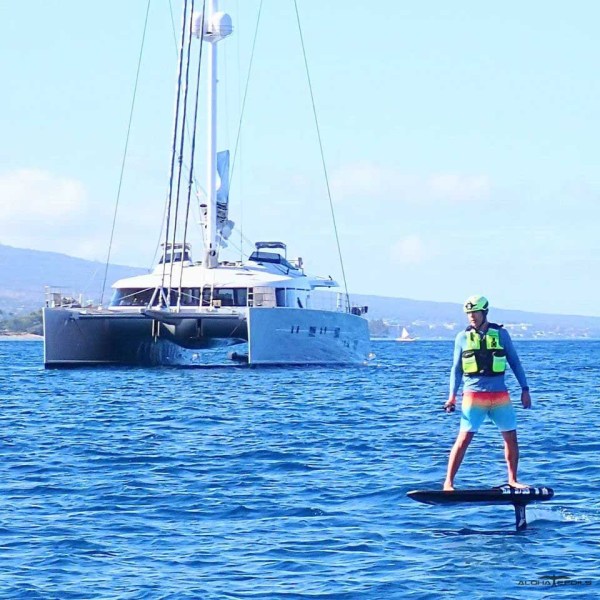 a small boat in a body of water